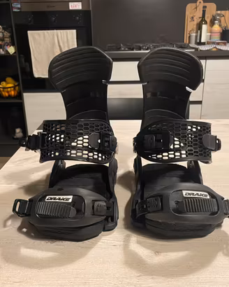 Attacchi snowboard Drake Fifty L (41/44) 115 euro