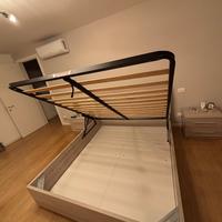 Letto matrimoniale + comodini