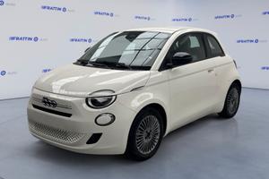 FIAT 500 BERLINA HYBRID ICON