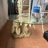 Tavolino con base angelo gesso sopra cristallo