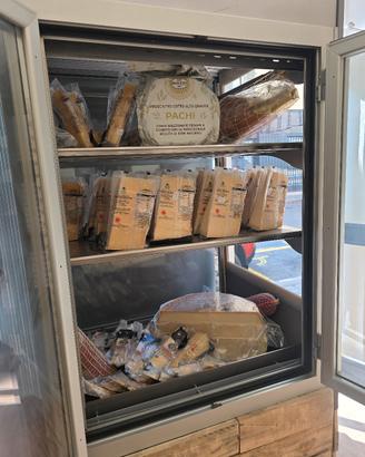 Frigo con motore esterno a colonna 