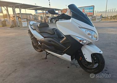 Tmax 500 anno 2009