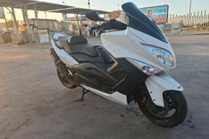 Tmax 500 anno 2009