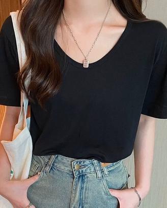 T-shirt corta da donna nera