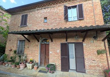 Casa indipendente con giardino privato