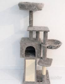 Albero per gatti con tiragraffi