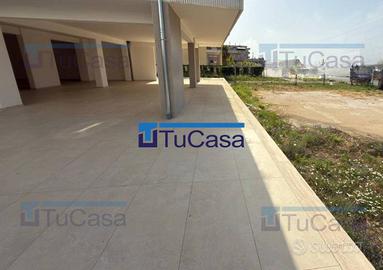 Immobile di 220 m² con 5 locali a Lusciano