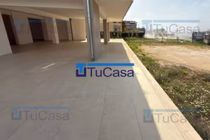 Immobile di 220 m² con 5 locali a Lusciano