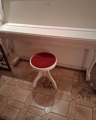 Piamoforte bianco laccato della faizer