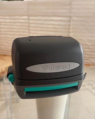Polaroid 600 Instant Camera
