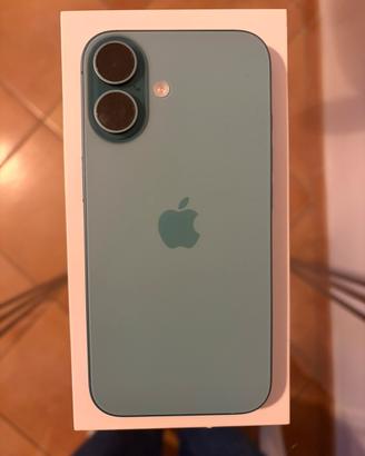 Apple iPhone 16
