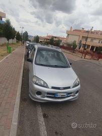 Daihatsu YRV