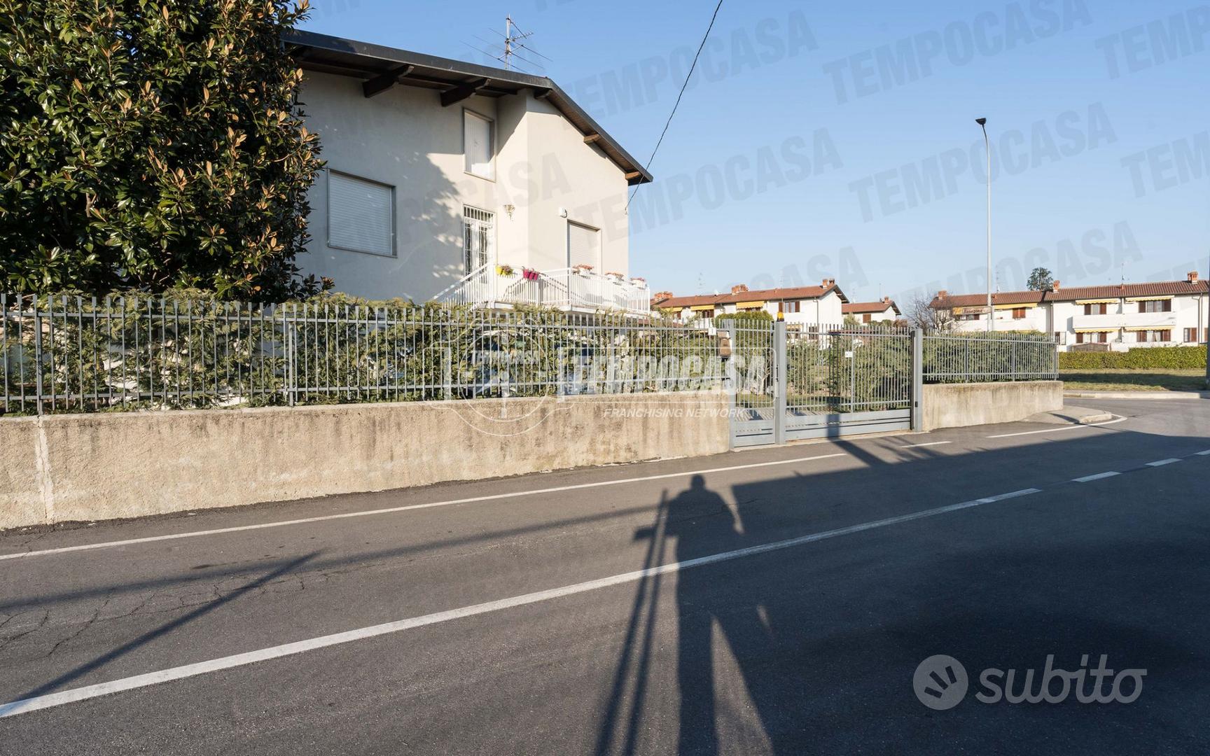 House in Arosio, Como - Vista 3