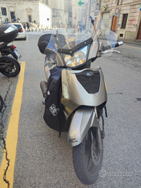 Kymco people