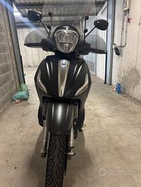 Beverly 300 i.e. 2020