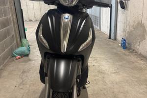 Beverly 300 i.e. 2020
