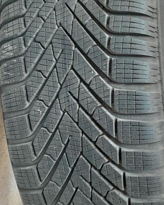 4 gomme invernali PIRELLI con cerchi OPEL
