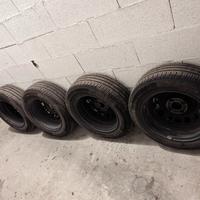 Cerchi, Cerchioni. Gomme da neve. Opel. Peugeot.