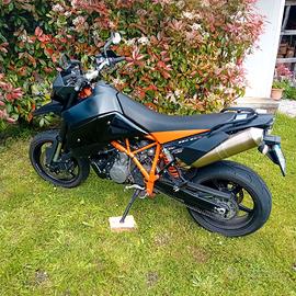 MOTO KTM SUPERMOTOR