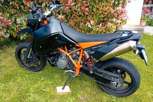 MOTO KTM SUPERMOTOR