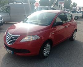 Lancia Ypsilon 1.2 69 CV 5 porte S&S Silver