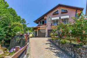 VILLA SINGOLA A COAZZE