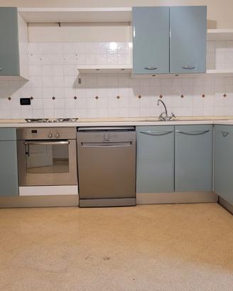 Cucina angolare + elettrodomestici classe A