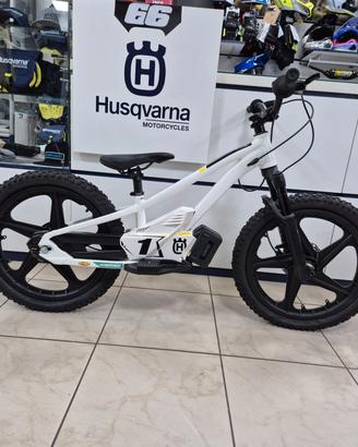 BICI ELETTRICA HUSQVARNA 20
