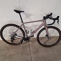 bici gravel come nuova
