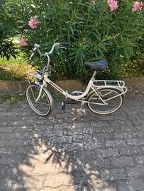bicicletta modello Graziella montana 