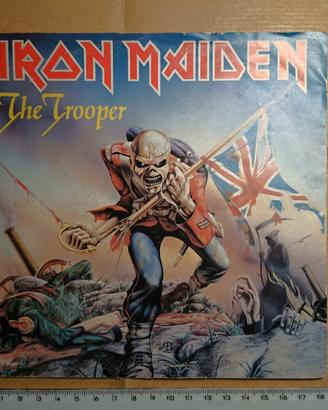 Disco 45 giri Iron Maiden "The Trooper"
