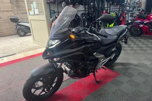 Honda NC 750 X garanzia 5 anni