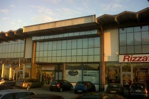 Negozio di 135 mq fronte SME a Susegana (TV)