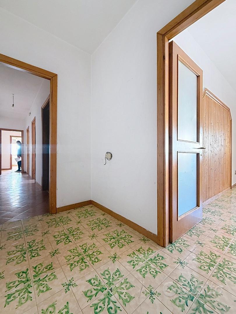 Ampio appartamento - Vista 5