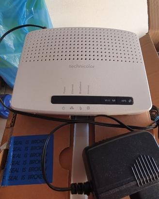 Modem Router Technicolor TG582n ADSL WiFi N