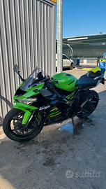 Kawasaki zx-6r