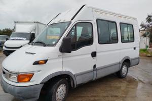 A 6900E.STUPENDO MINI BUS DA 9 POSTI PATENTA B.DAI