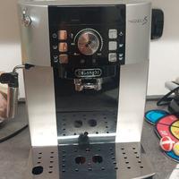 Macchina per caffè delonghi magnifica s