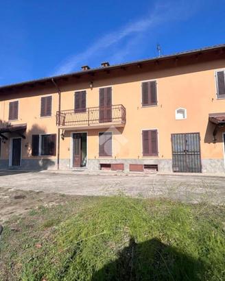 CASA INDIPENDENTE A ROCCA D'ARAZZO