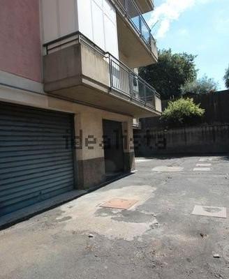 Gravina di Catania San Paolo garage deposito