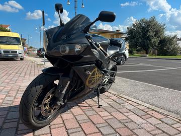 Yamaha R1