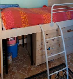 Letto singolo sopraelevato a soppalco