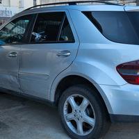 Mercedes ML320