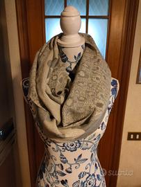 Sciarpa ad anello Facit 