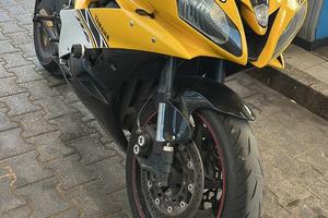 YAMAHA R6 Laguna Seca