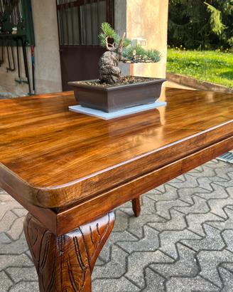 Tavolo in legno massello