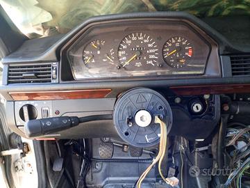 Mercedes w124 200E 230 280 300 350 TD ricambi