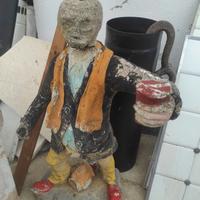 statue giardino , vasca e pannello stufa 