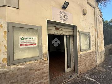 NEGOZIO A SAN GIORGIO A CREMANO