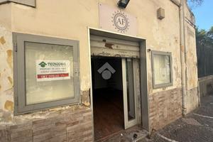 NEGOZIO A SAN GIORGIO A CREMANO